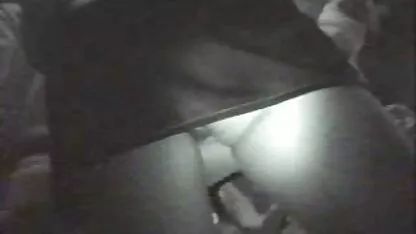 Seksi brineta uhvaćena u seks xxx zoo grobu i jebeni vojnik