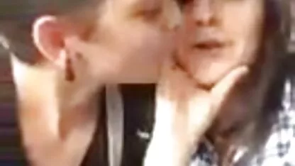 Ruska sluškinja naletela je na igračku mreže seks tube free svoje ljubavnice Ferro