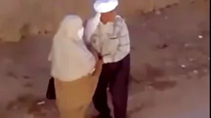 Mlado dijete jebe djevojku i njenu seks blue filem mamu
