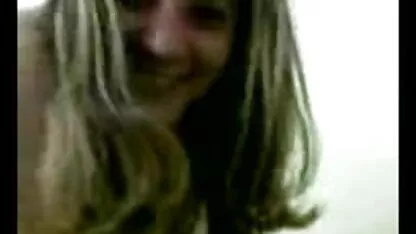 Azijat s www seks xxx okruglom guzom bacio se na kurac svojim klitorisom