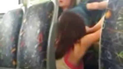 Veliki penis jebao je mladu bradavicu xxx seks dog