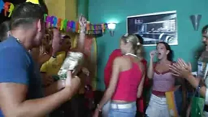 Po jebeni ured mobi seks srušili se s bezumno cool dupetom