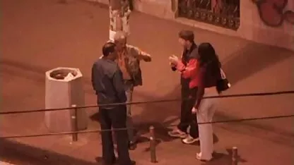 Beba je pronašla stakleni falus porrn seks i kaznila ih pećinom