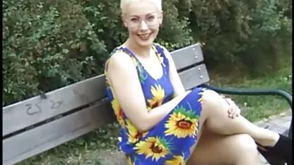 Skočio na kurac i dobio je spermu seks vidio xx u rupu