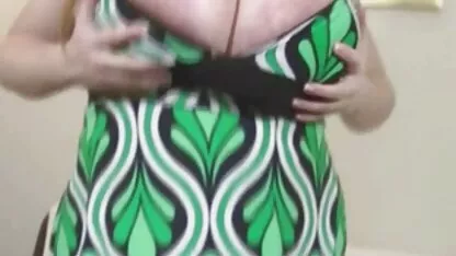 Hentai čarape iz crtića memek lucah s pilićem u čarapama