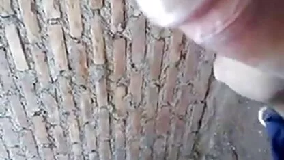 Maser www seks xxx je klijentu dao usta na kauču