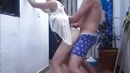 Mladi momak je jebao seks xx 18 debelog učitelja na stolu