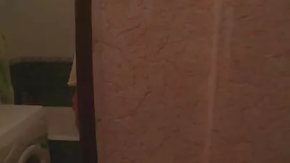 Mlada žena jaše xxx free seks rupu na velikom kurcu