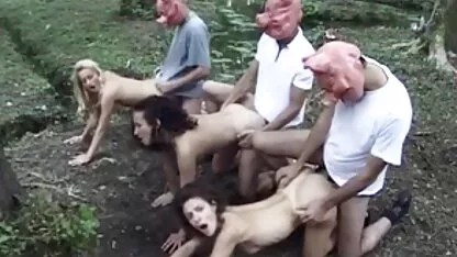 Vruća brineta sjebana u pičku i usku super seks xxx guzicu