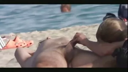 Muškarac xxx gay seks je jebao vruću djevojku smeđe kose s probušenom pičkom