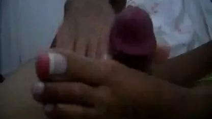 Strastvena plavuša masturbira u kupaonici seks video lucah