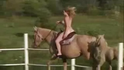 Mišićav muški jebeni sitni seks muvie Latina u maca