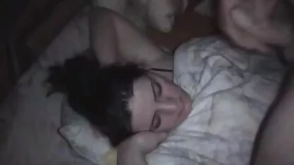 Ogromni crni kurac jebao je bijeli dio u svim zoo seks xxx disajnim putevima