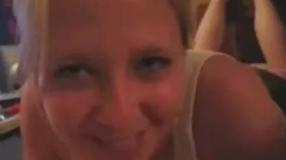 Mišićavi hahal teško seks vidio xx je zlostavljao vitku brinetu