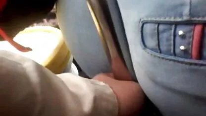 Iskusna mama zavela memek lucah je mladu kćer