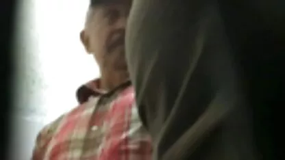 Mlada plavuša ima www seks xxx seks s djedom