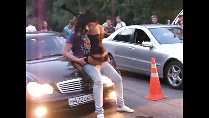 Iskusna drolja poslužila je dvije prijateljice nježnim ustima hot seks tube com