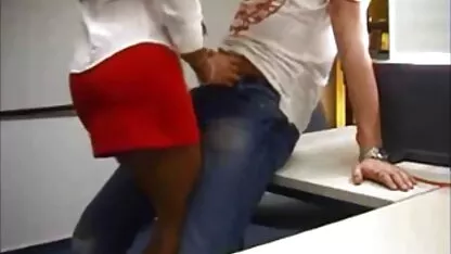 Čudovište žaba jebe dijete xxx seks com s dugim jezikom