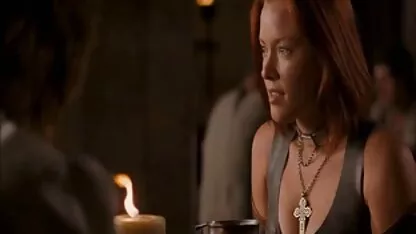Jebe dvije i snima gangbang xxxxx seks na kameri