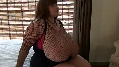 Tri jebe ljepoticu tijekom zabave xxx xxx sek