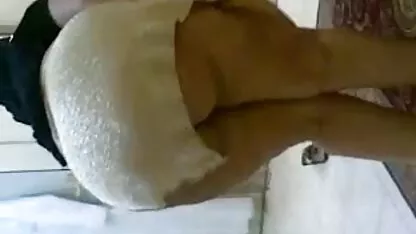 Tip je mom xxx seks sjebao seksi kuju u mokroj rupi