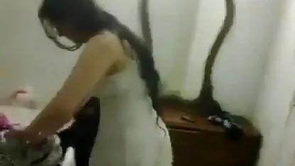 Dva momka jebaju 18 tube seks rusku djevojku u svim rupama